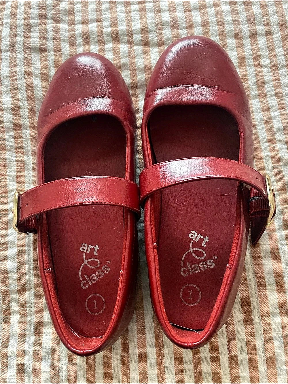 art class Maryjane’s in Red US 1